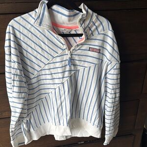 Vineyard Vines Women's Blue and White Striped Sweater